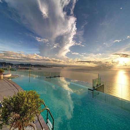 Panorama Central Nha Trang- Vietnam'S Highest Infinitive Rooftop Pool エクステリア 写真