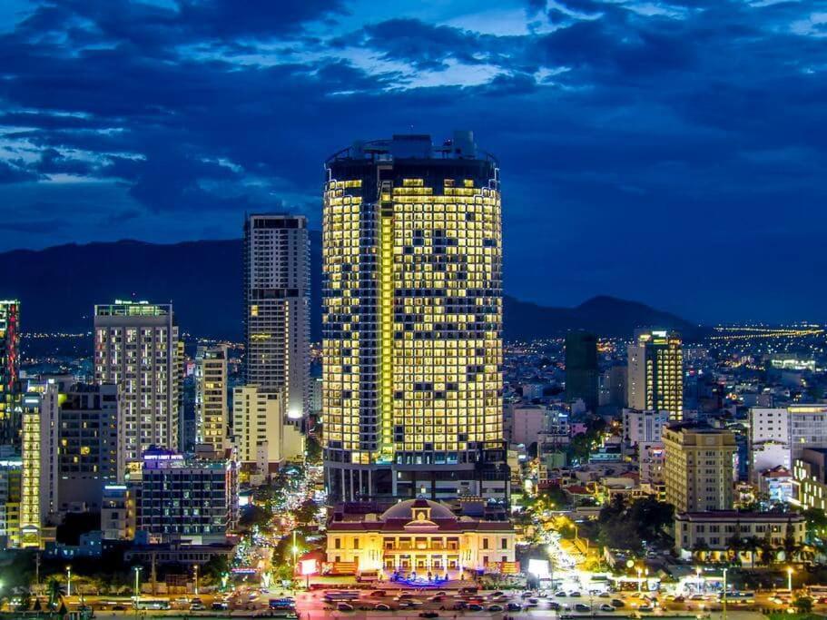 Panorama Central Nha Trang- Vietnam'S Highest Infinitive Rooftop Pool エクステリア 写真